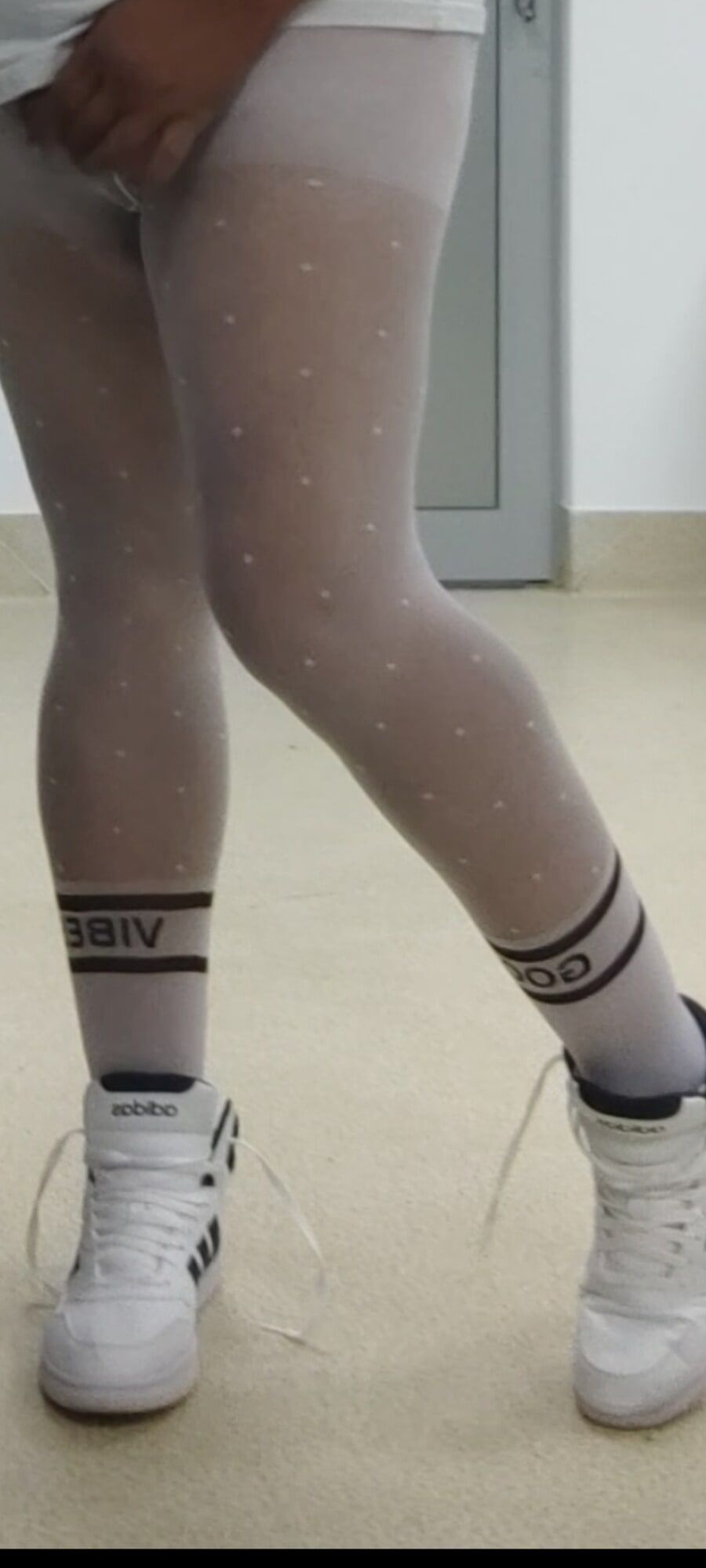 A pair of white dots pantyhose #11