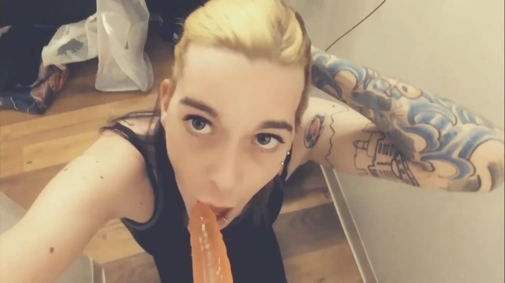 Pretty Blowjob Princess #29