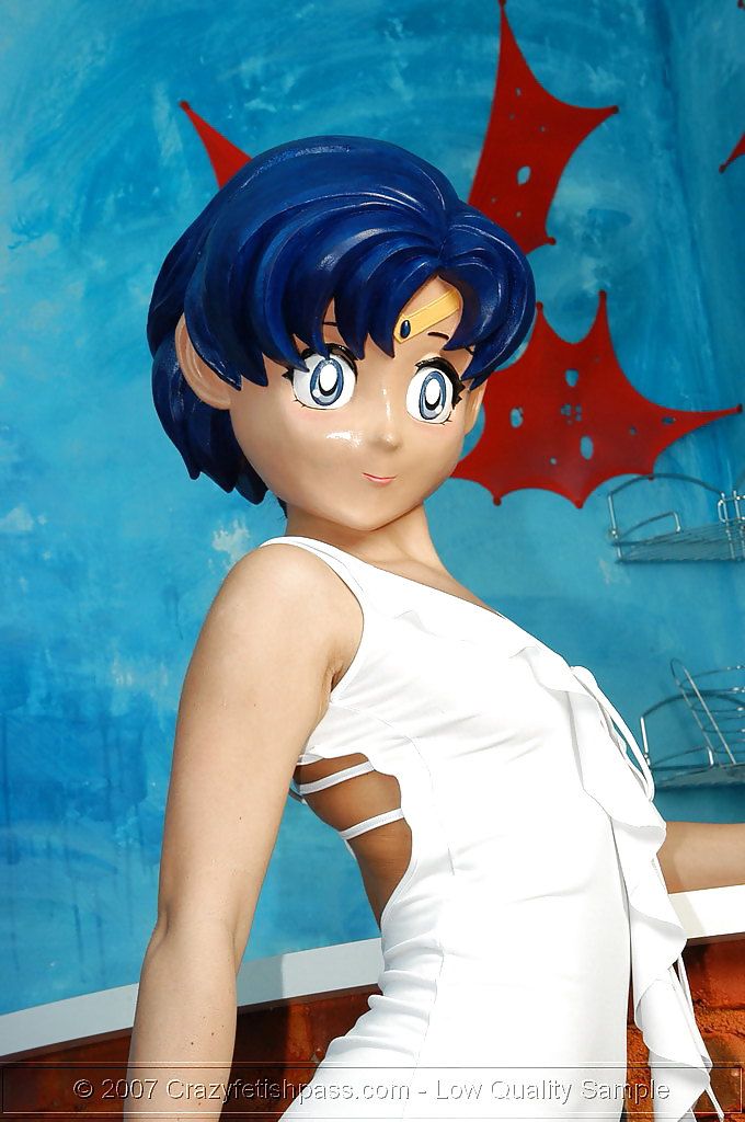Jana transformed as Manga Doll #8