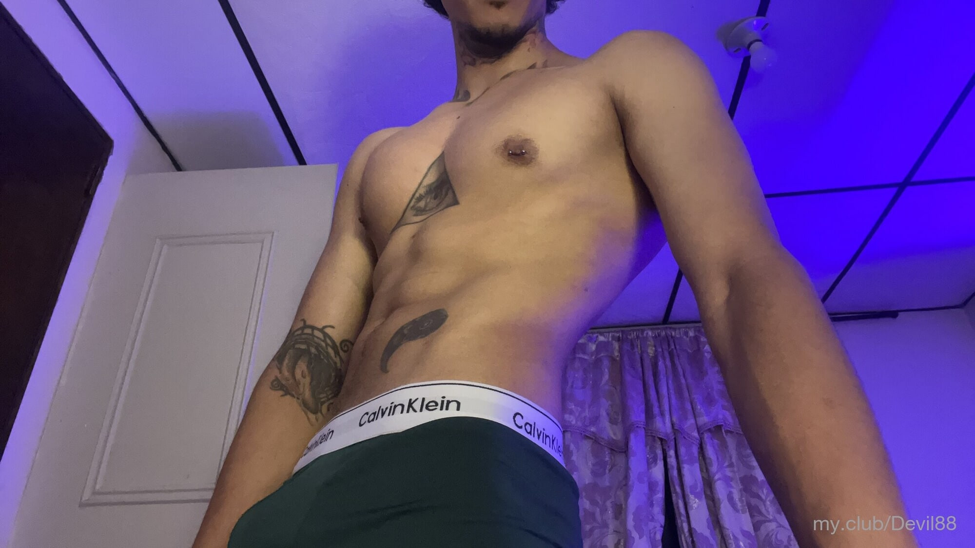 Free Devil  Photos #2
