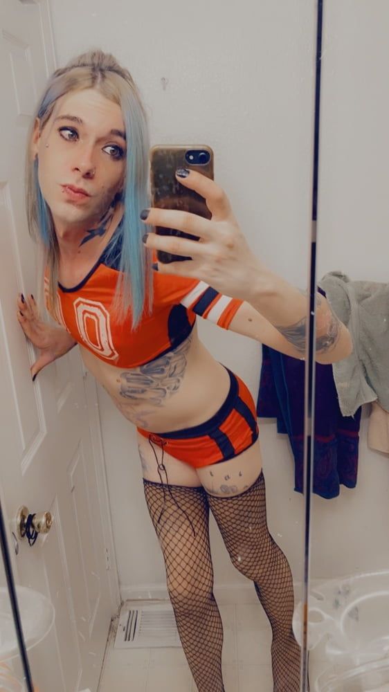 Sexy Sports Babe #32