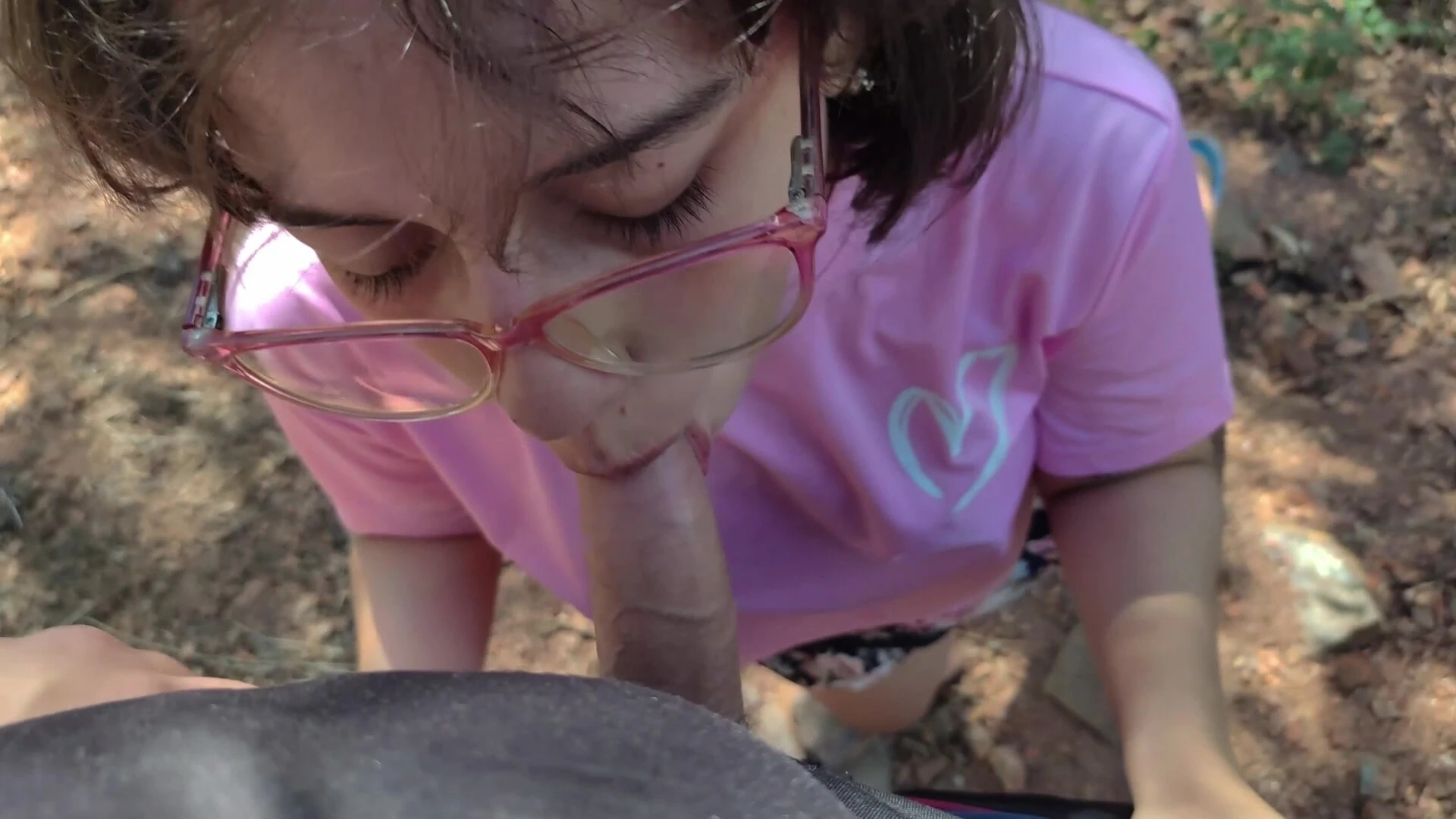 Латино свирки и лизане на топки