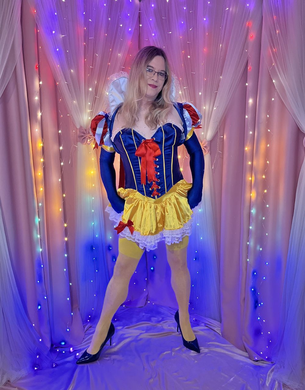 Joanie - Snow White in Blonde #20