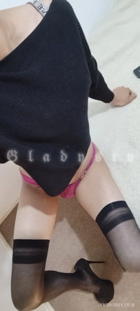 Travesti con pantimedias