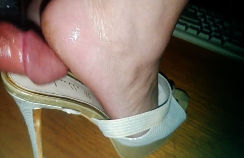 cuming in my heels #6