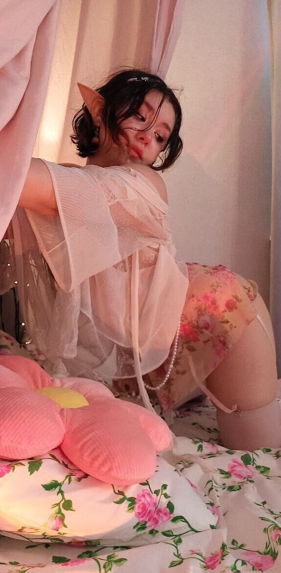 Lilly Free Photos #37