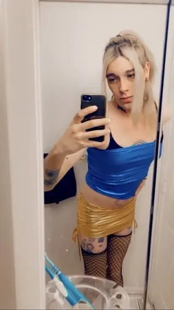 blue and yellow slut         