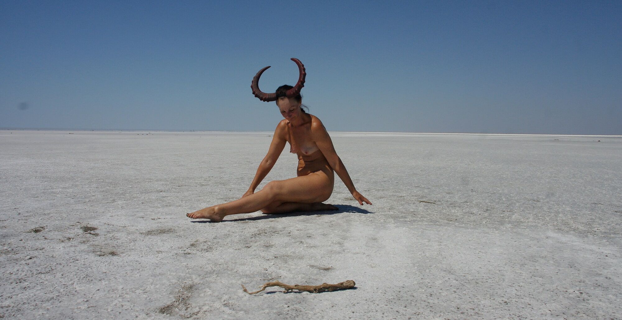 Standing on laps naked on the salt of the salt lake Elton #56