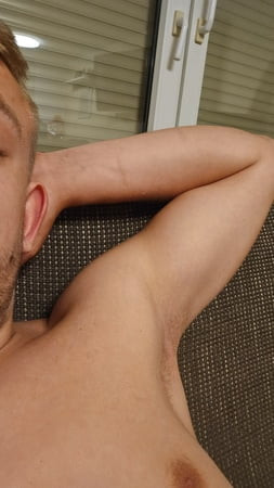 A little Twink Body🫢