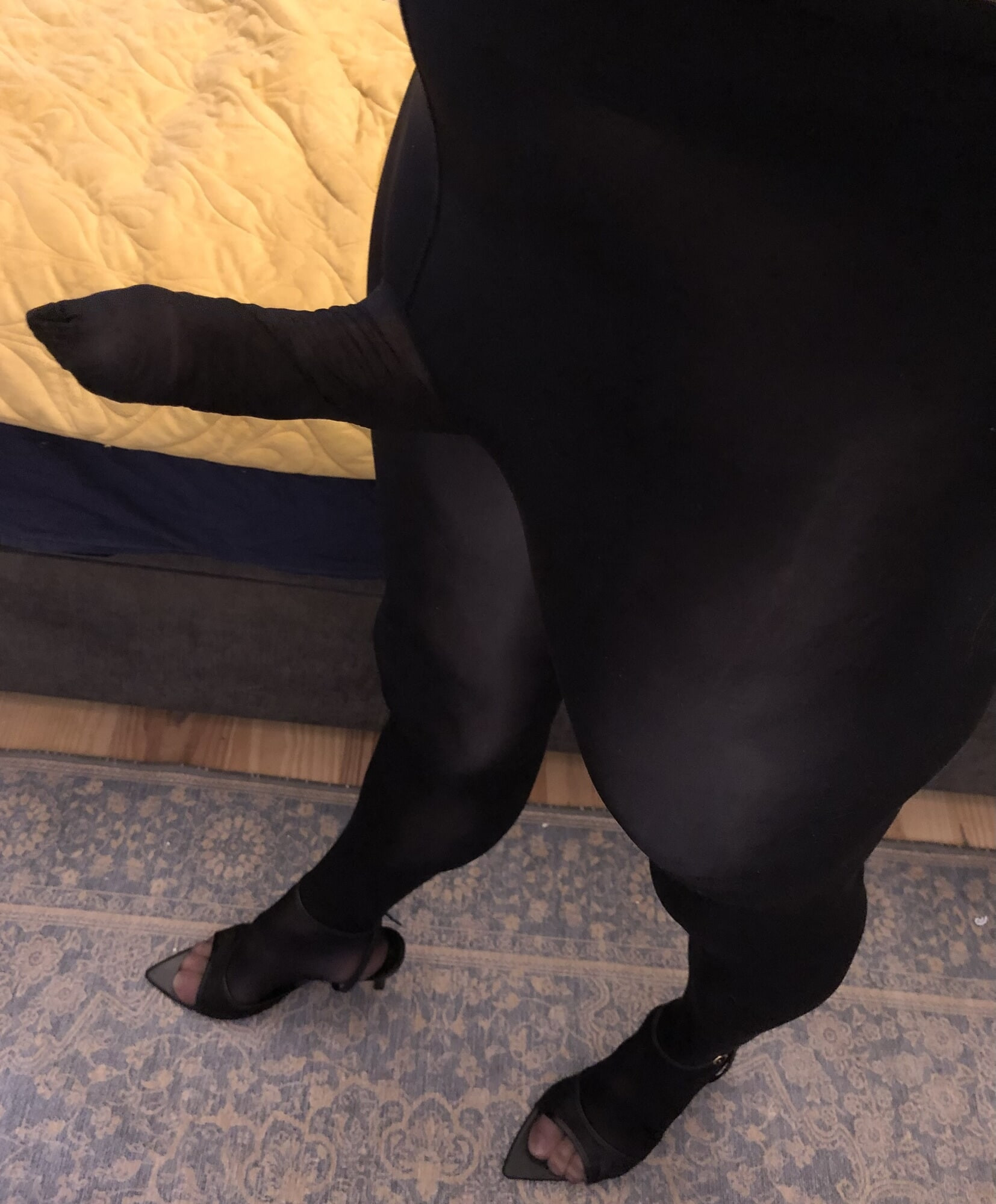 New heels & panthhose