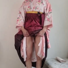 I never wear shorts under my kimono
