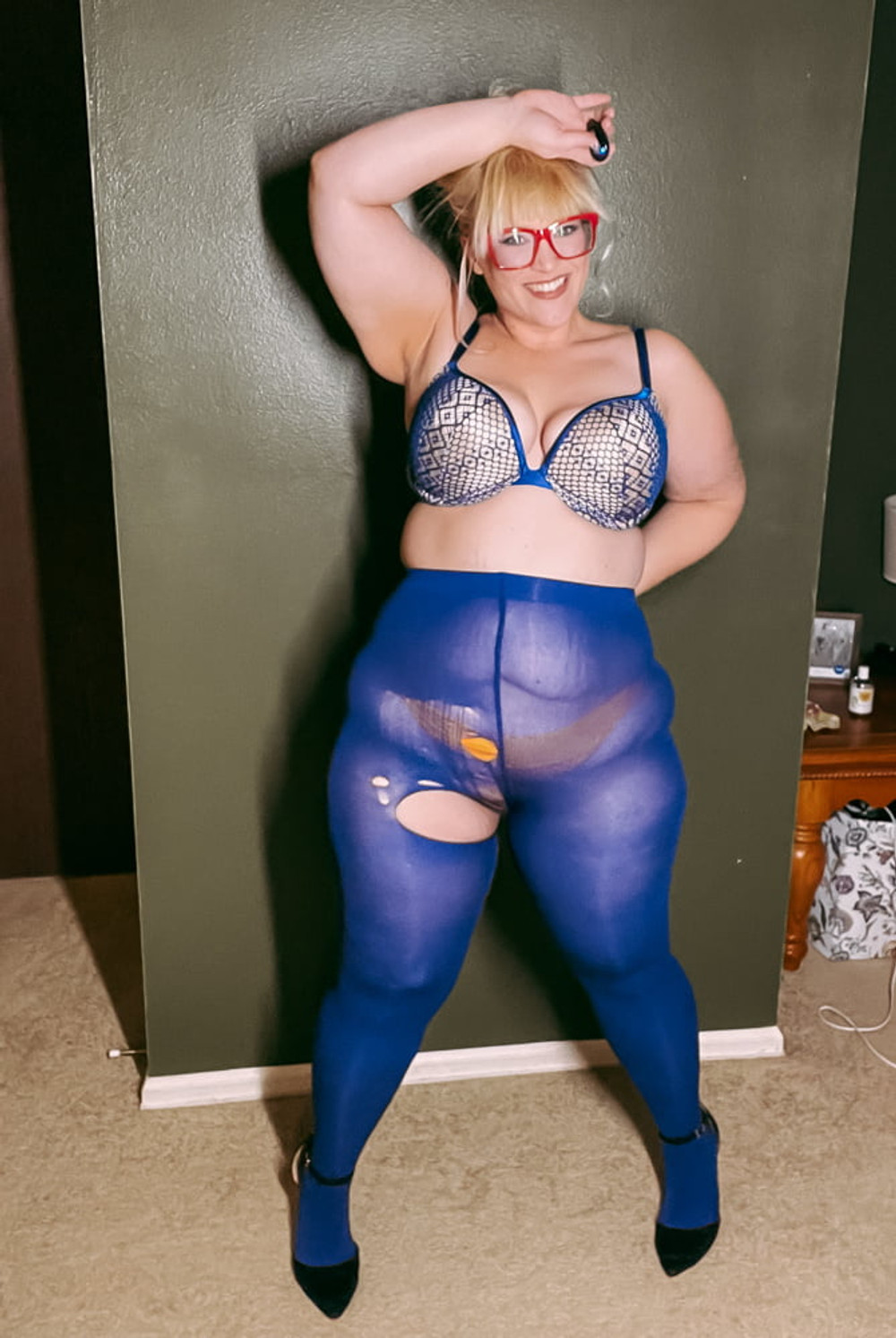 Blue Pantyhose Stinky Nylons Fat Ass BBW Milf Goddess #12