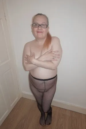 milf in fishnet pantyhose         