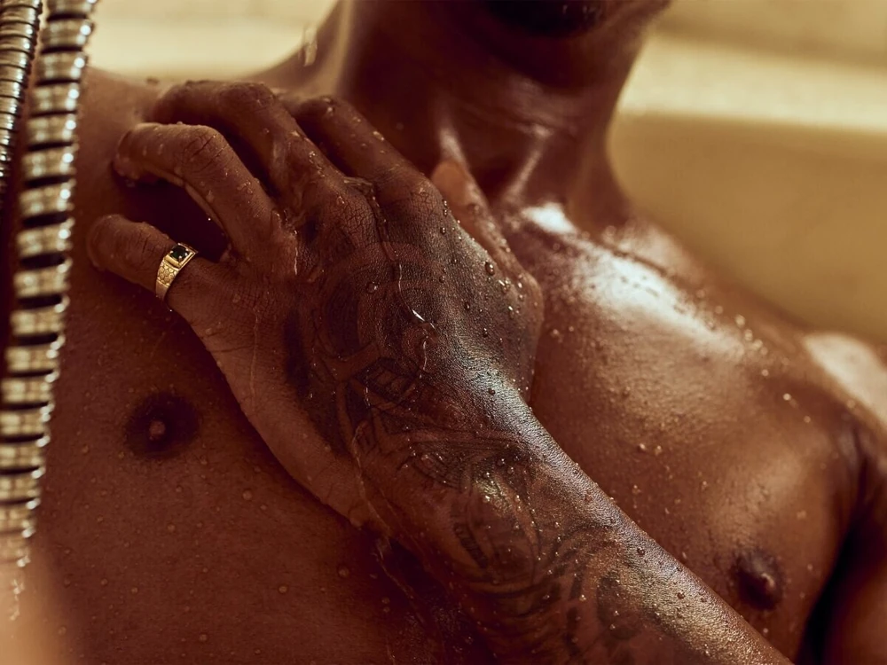Aaron Cruz Free Photos #6