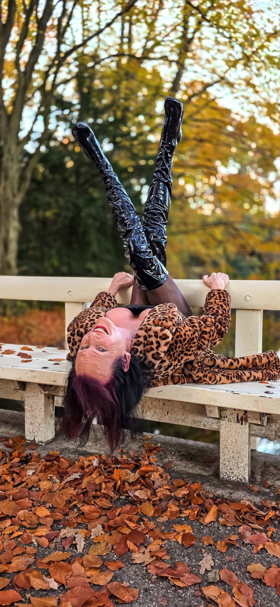 NaomiPerv Enjoying Autumn and being naughty