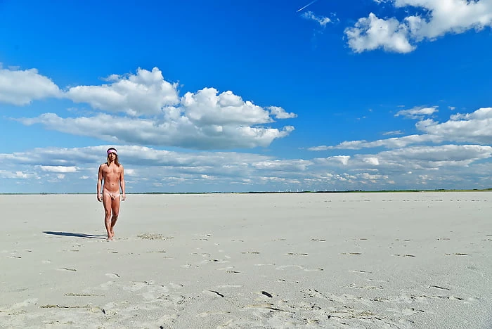 Tygra,shooting on the beach in Hambourg-2 #5