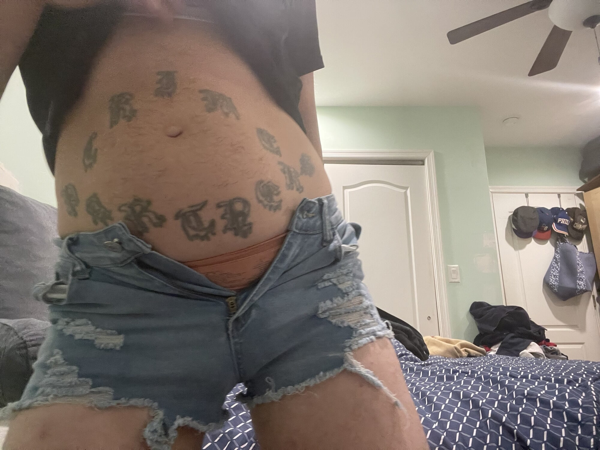 Dad Wearing daughters clothes