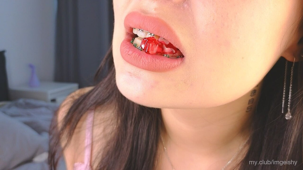 Alice Free Photos #9