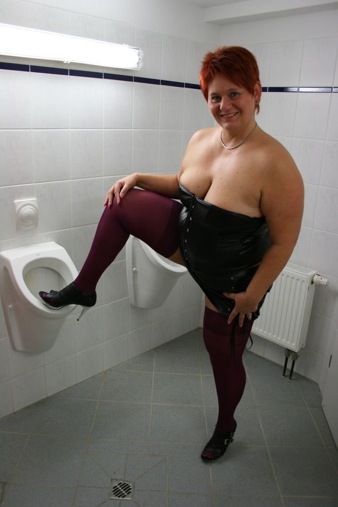 HOT dressed in the men's toilet ... #6
