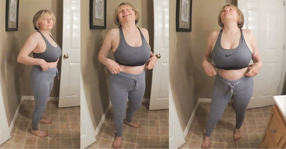 Hot GILF intense masturbation workout #43