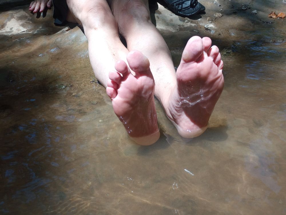 Sexy wet feet #5