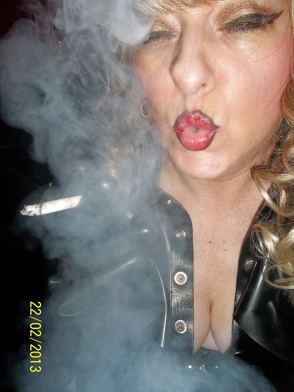 SMOKING SLUT #34