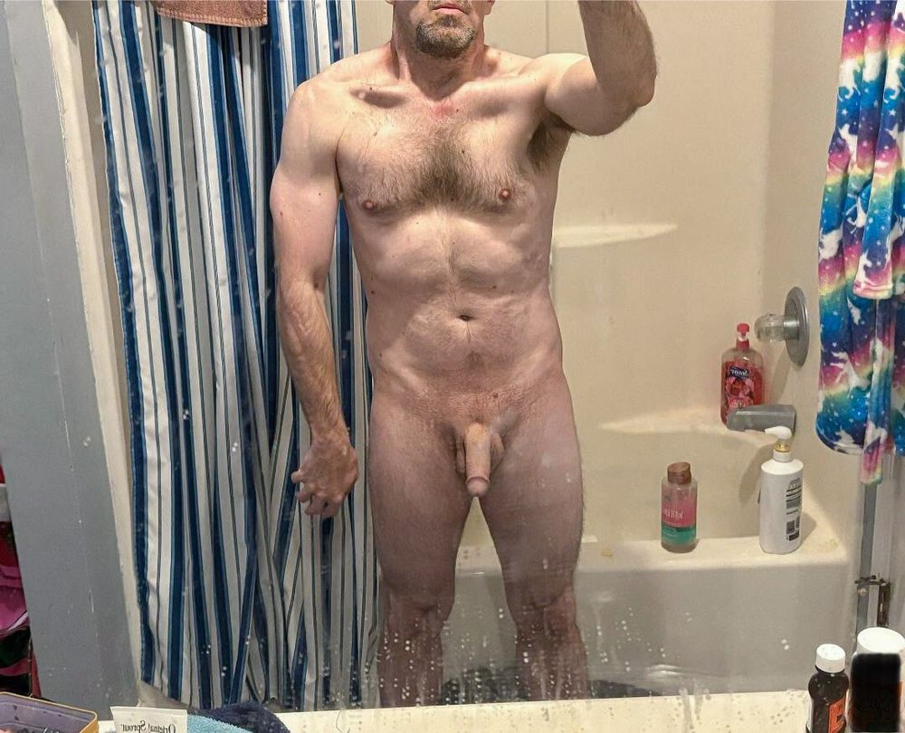 Full-body nude selfies