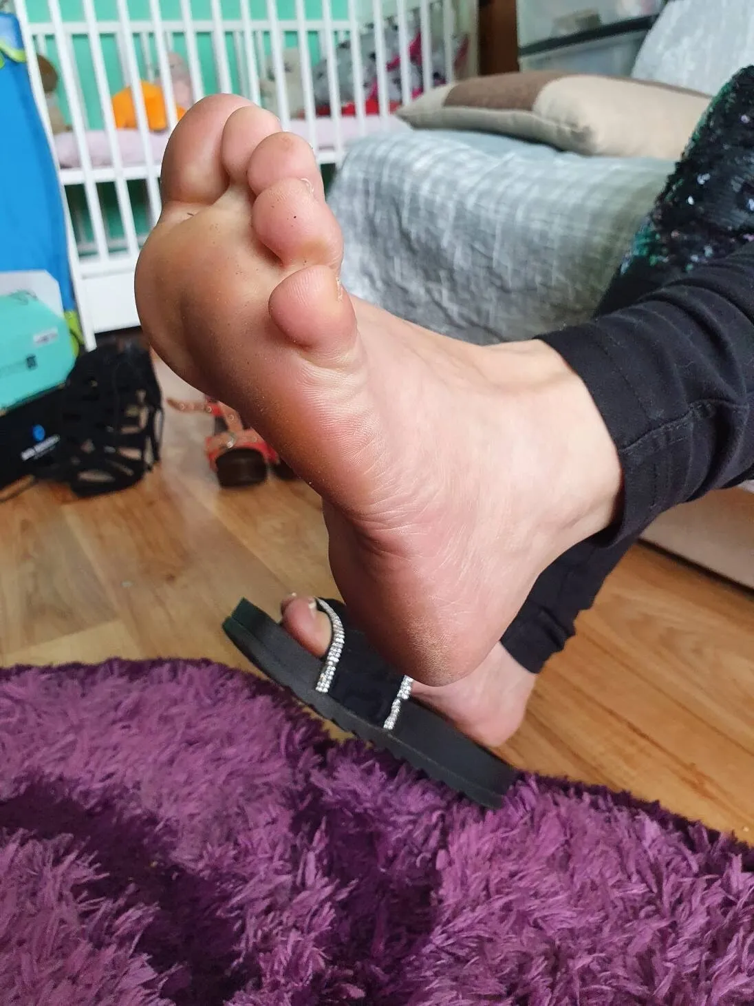 Toes feet &amp; sexy soles