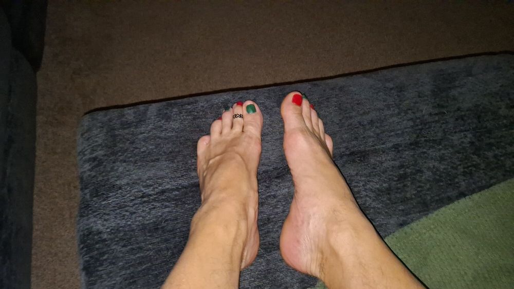 My Christmas pedicure toes #25