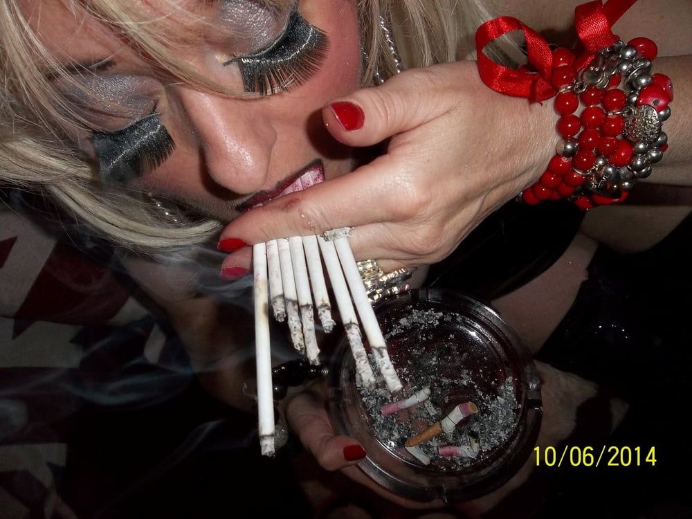 MISTRESS MORITZ SMOKES #57