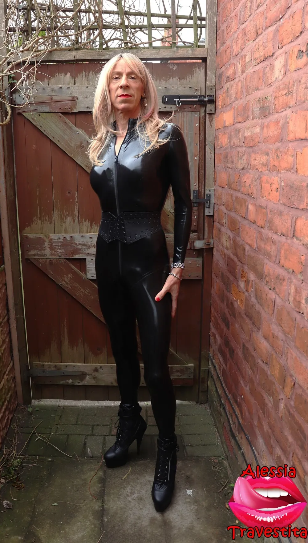 155 Alessia Travestita - Back Alley Latex #3