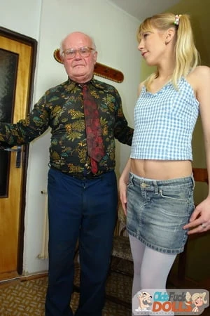 gwen cortez fucked by grandpa mireck on oldsfuckdolls com         