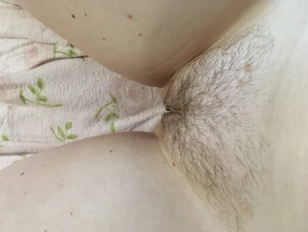 the first pussy pictures i ever took for my fwb on v day         