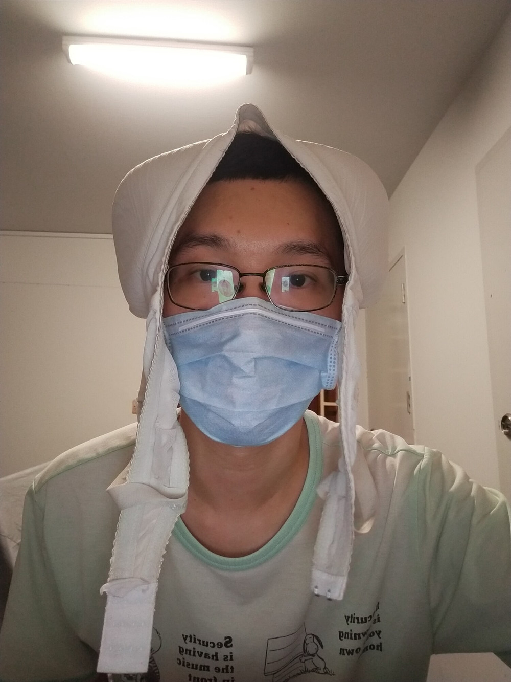 Selfie with 6 gigantic bras. Wacoal F80. #15