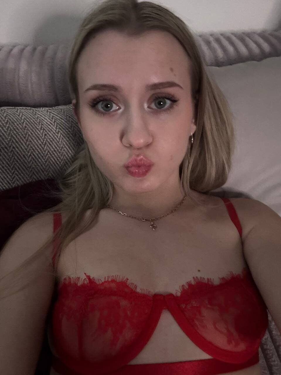 Rebecca Free Photos #13