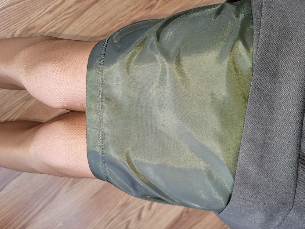Lined green office pencil skirt with glossy pantyhose  #15