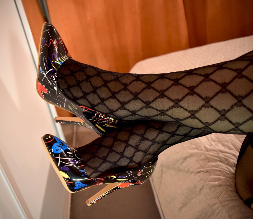 Juicy Lulu in painted heels and body stockings #2