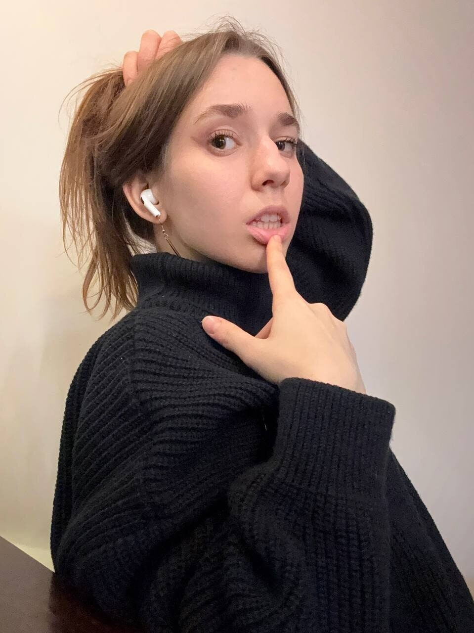 Agatha Free Photos #55