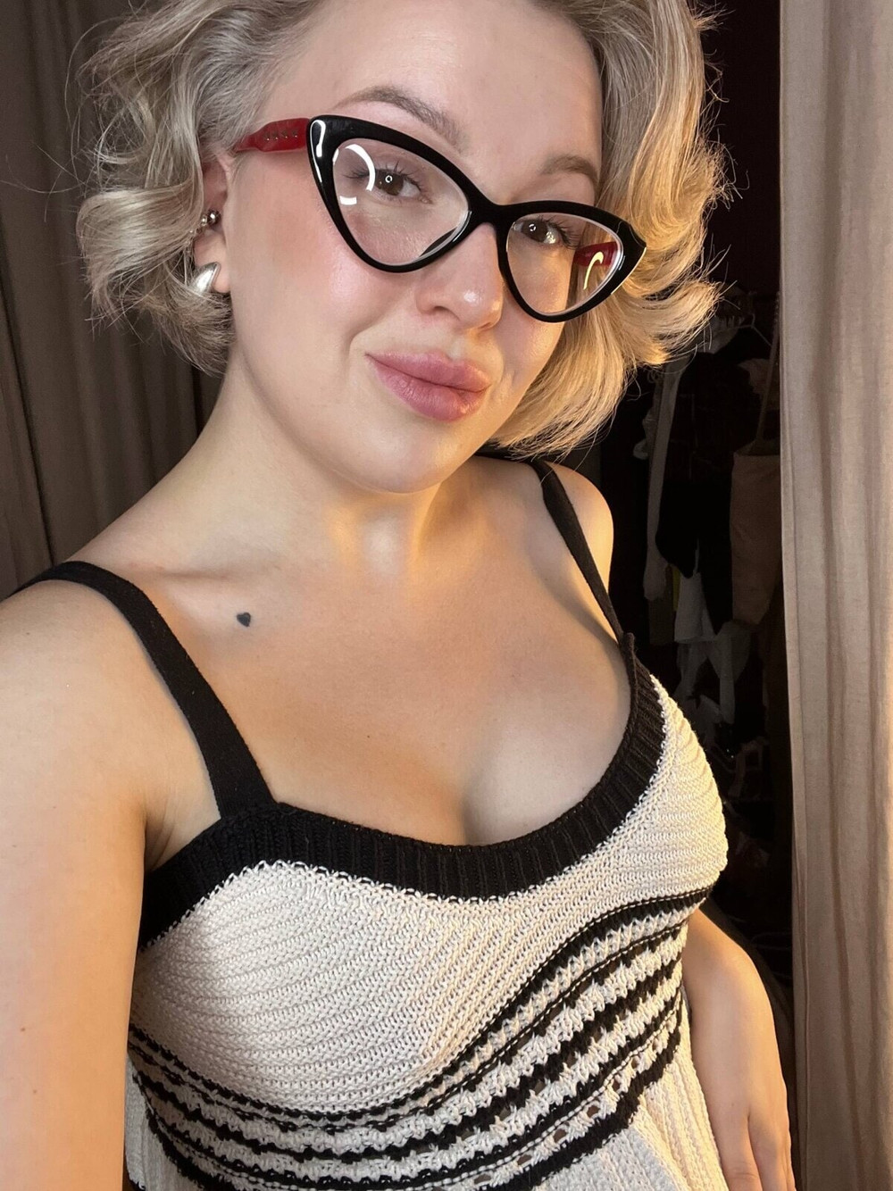 Nikki Free Photos #2