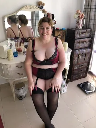 Cam show and skype outfits         