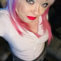 Tina Snua Selfies #38