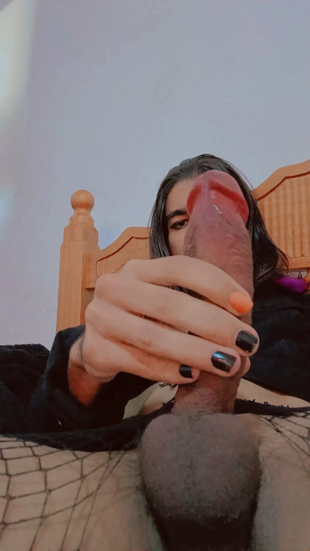 Garoto novinho magrinho pelado de jaqueta cropped pica dura