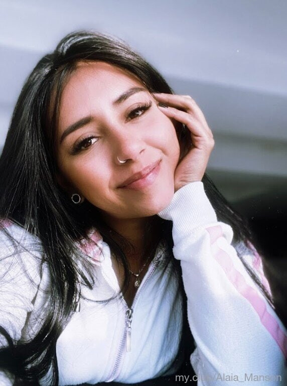 Alaia ❤️‍🔥 Free Photos #21