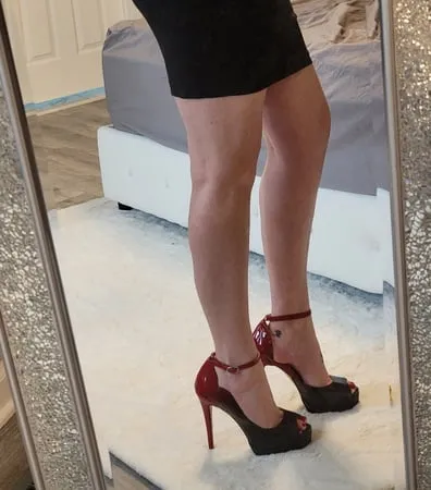 Modeling heels         