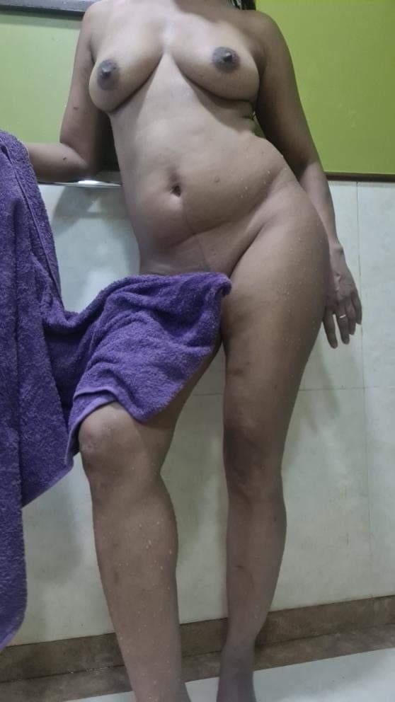 Indian milf with the best ass in town #2