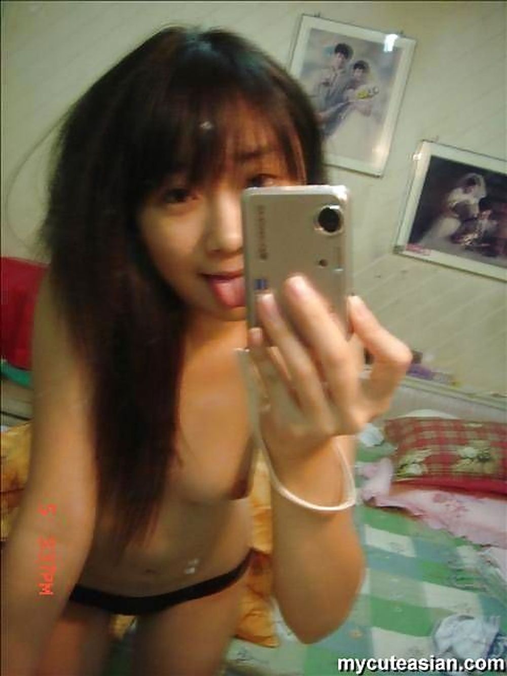 Selfmade pics of hot Asian naked at home #10