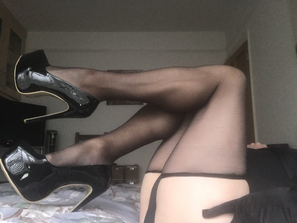 hot babe in heels (2) #26