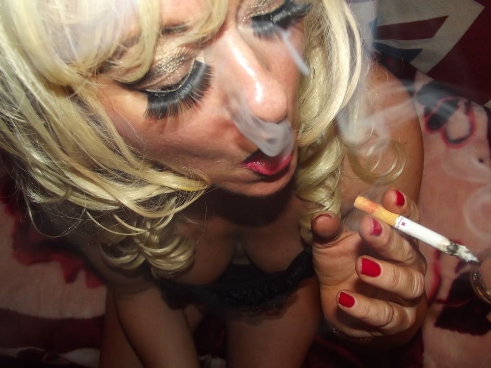 SMOKING WHORE #48