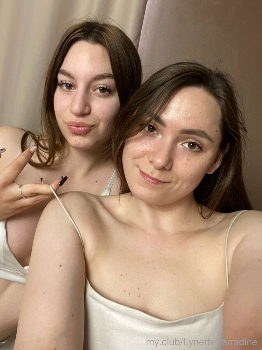 Blair with Gwen Free Photos #6