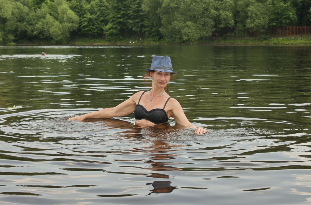 Bathing in Timiryazev-pond #24